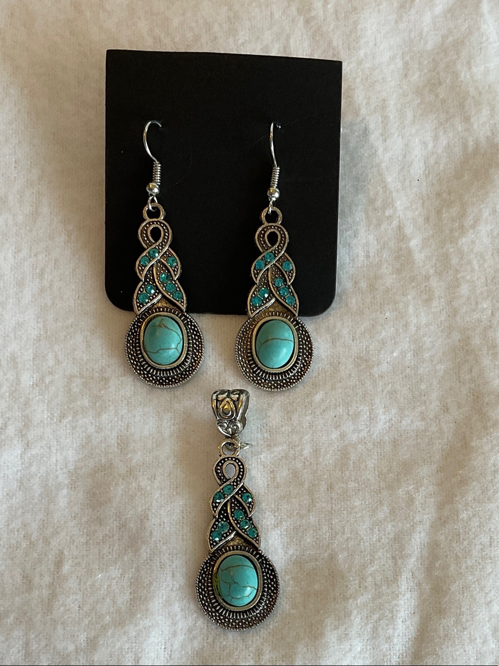 Turquoise Earrings and Pendant Set